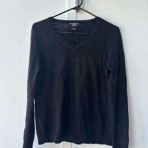 Peck & Peck Black V-Neck Men's Lightweight Knit Sweater